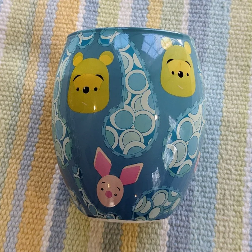 ⭐ Vintage Y2K Winnie the Pooh Glow-in-the-dark Candle